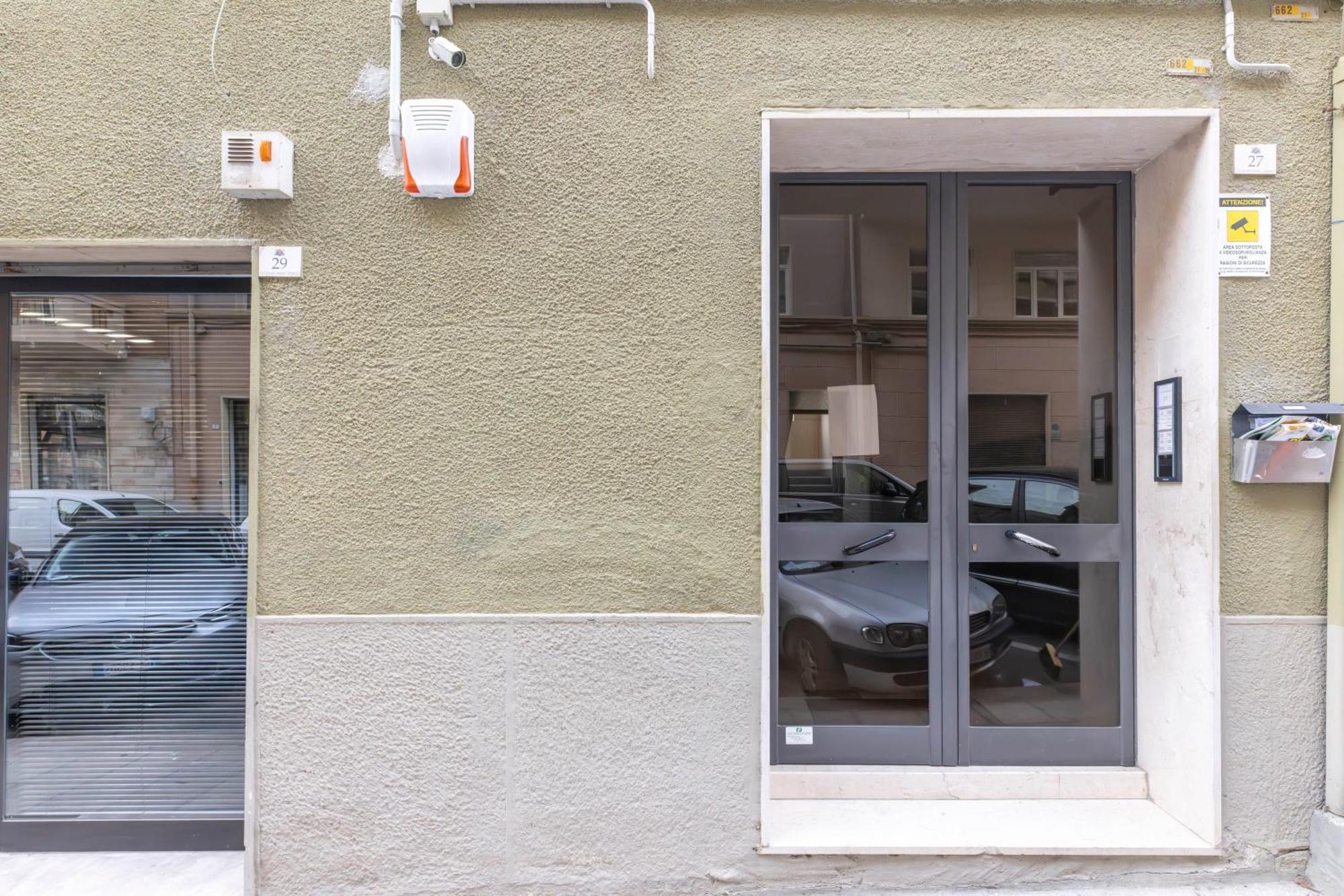Quarzo. Modern Rooms Cagliari Eksteriør billede